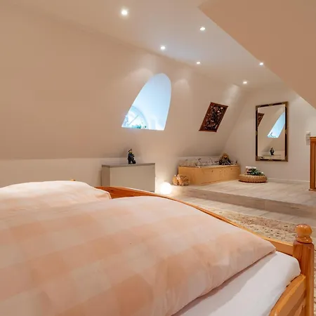 Anna, Whg 8 דירה *